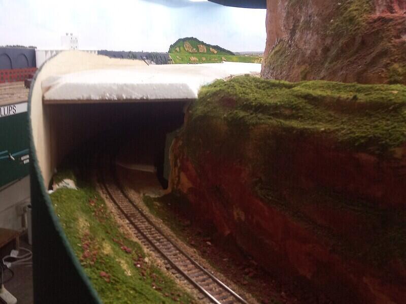 Tunnel roof started 02