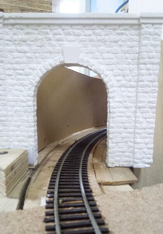 Port entrance driver view 01