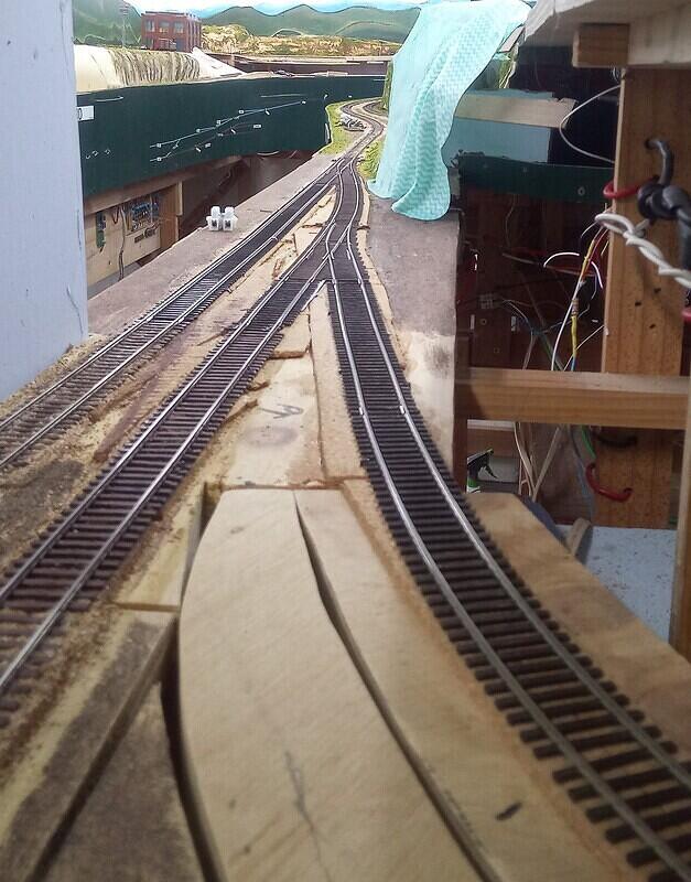 Track and points in position 04