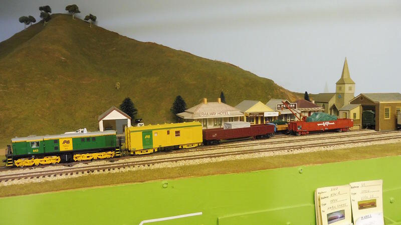 842 shunting at Wooldowie 