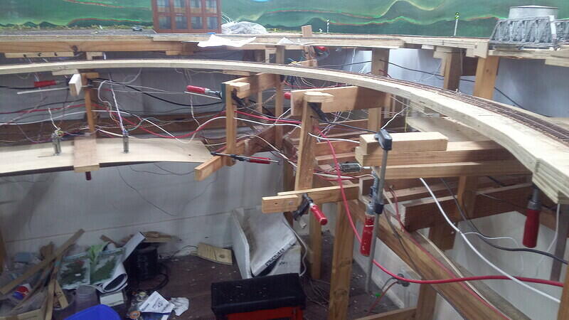 Temporary supports for the move 02