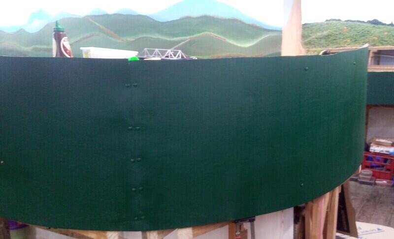 Facia first coat of paint 02