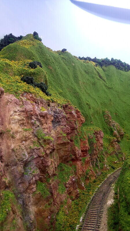 Running East through the cutting 05