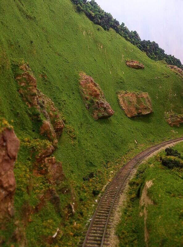 Running East through the cutting 07