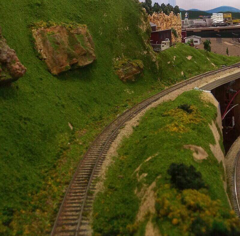 Running East through the cutting 08