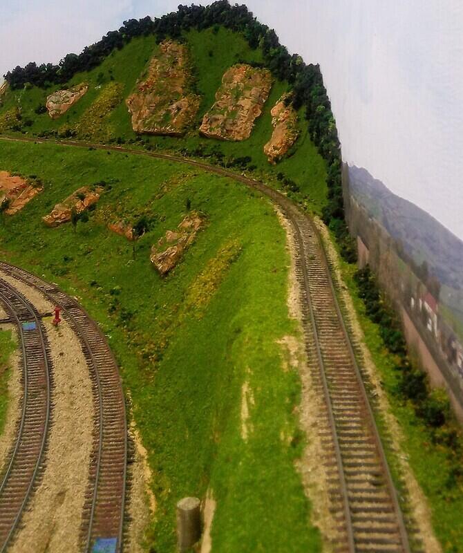 Running West through the cutting 05