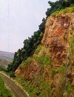 Running West through the cutting 03